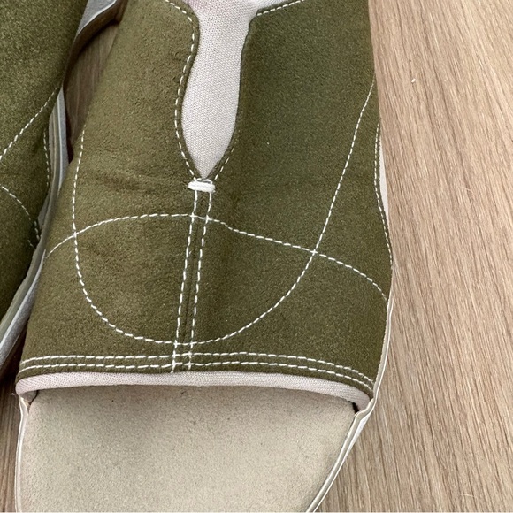 Clarks Women’s Slide Sandals – Olive Green – Size 10 - Picture 5 of 6